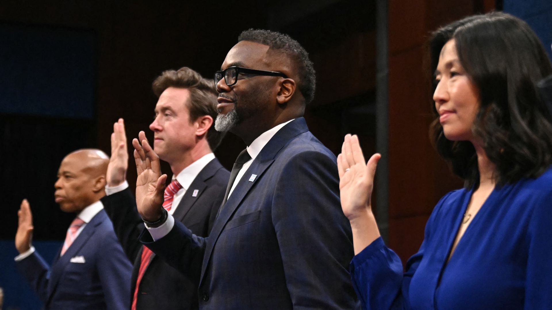 politicians getting sworn in