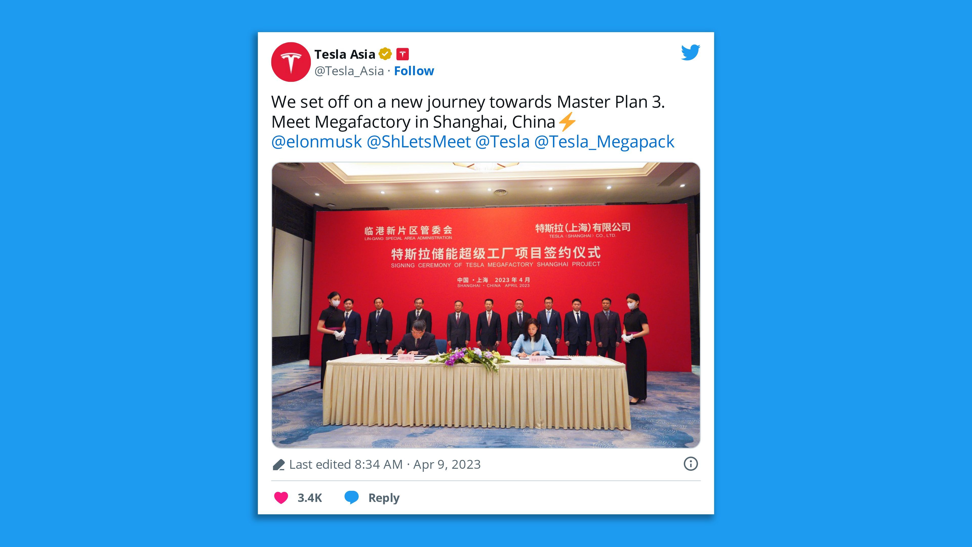 A screenshot of a Tesla tweet of a signing ceremony with Chinese officials with the comment "We set off on a new journey towards Master Plan 3.  Meet Megafactory in Shanghai, China⚡️"