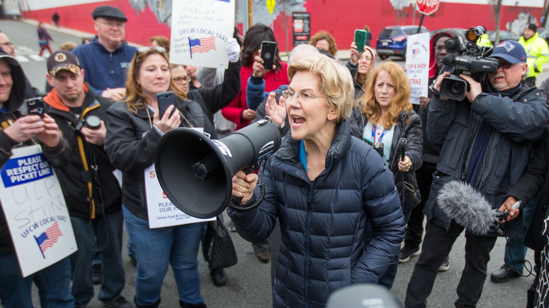 Elizabeth Warren picketing