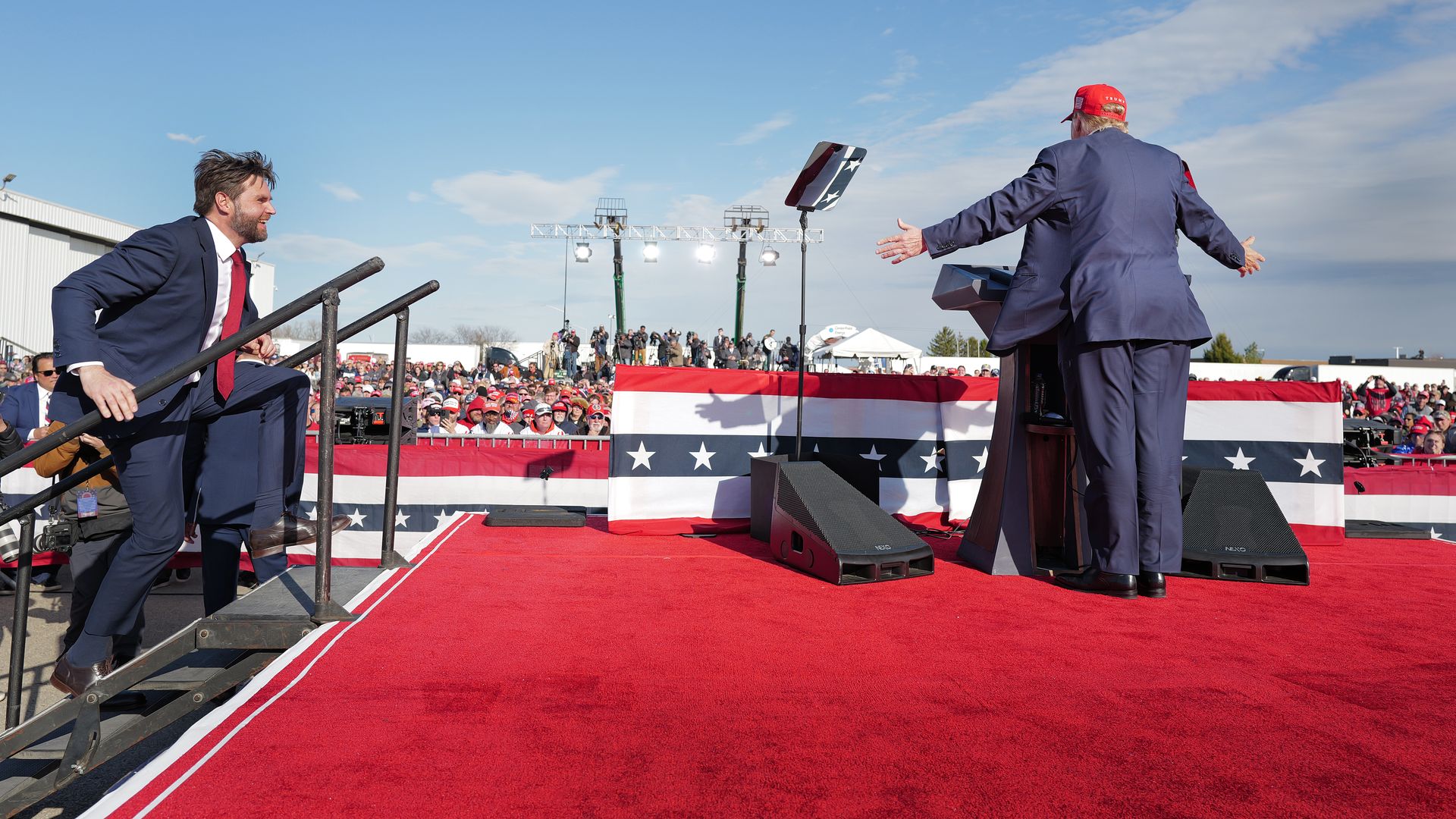 Trump’s Ohio Rally Veers Into Epstein Claims and Physical Assessments