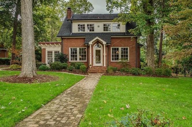 2312 Wellesley Ave exterior