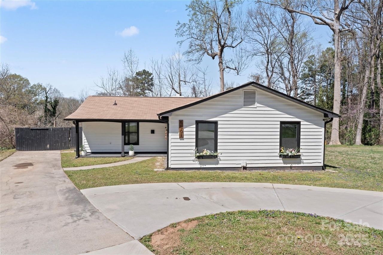 house for sale in charlotte march 2025