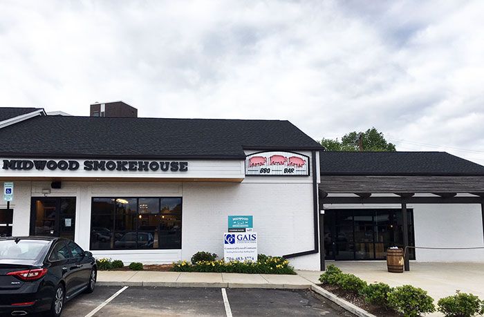 outside-park-road-midwood-smokehouse