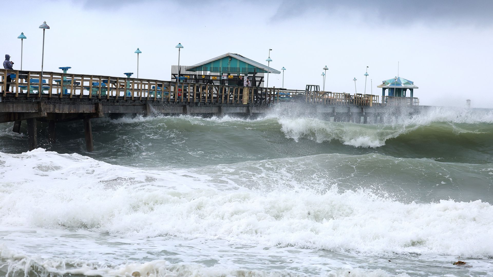 Hurricane Nicole forecast to Hurricane, strike Florida