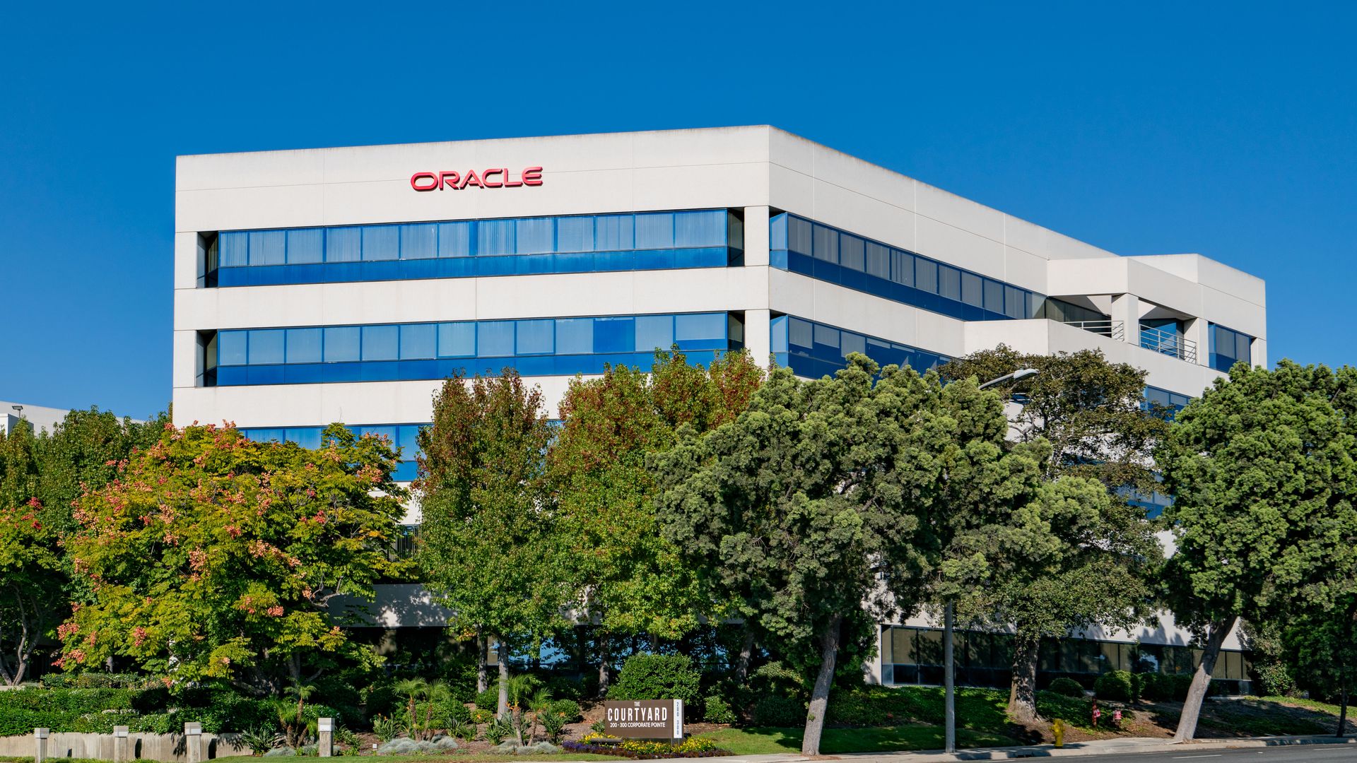 Picture of the Oracle office building