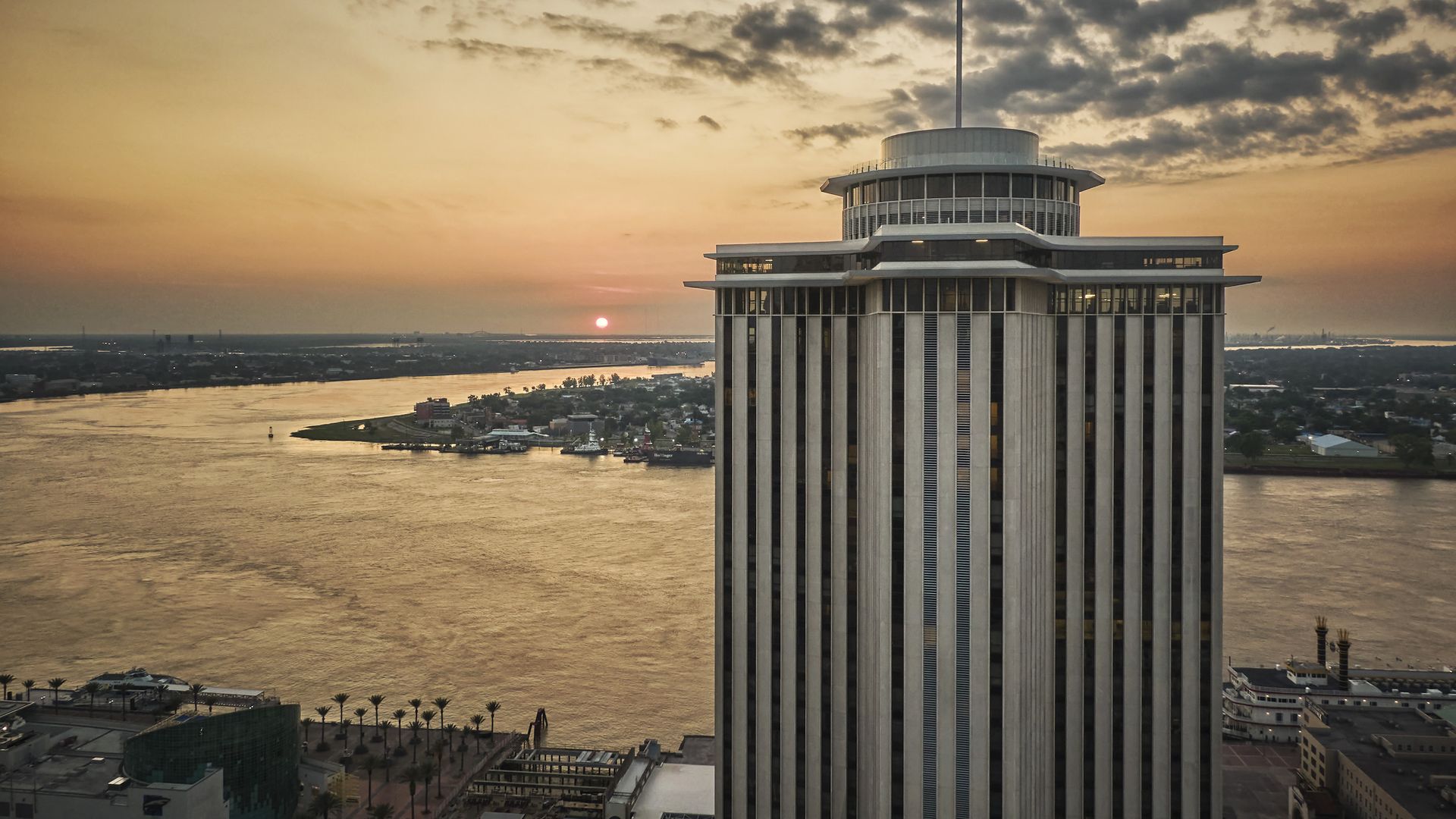 Photo shows the Four Seasons Hotel in New Orleans.