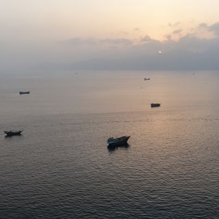 Iran strikes cargo ship in Strait of Hormuz, defying U.S. ultimatum