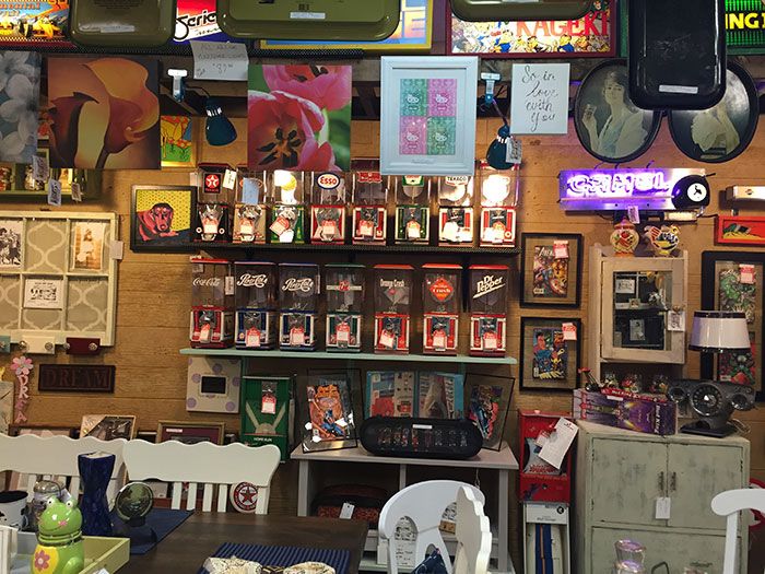 Peddler's-Marketplace-inside