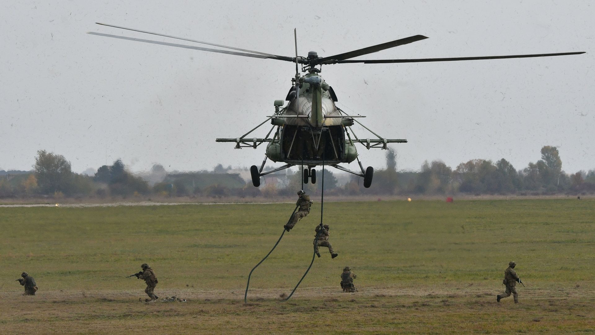 Ukrainian troops are seen repelling from a helicopter while training with U.S. and NATO forces in 2018.