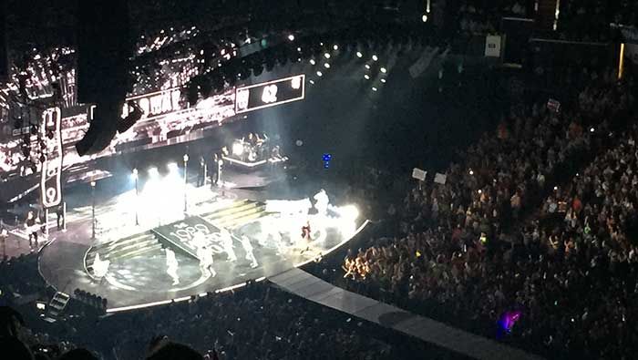 taylor-swift-tour-charlotte-nc