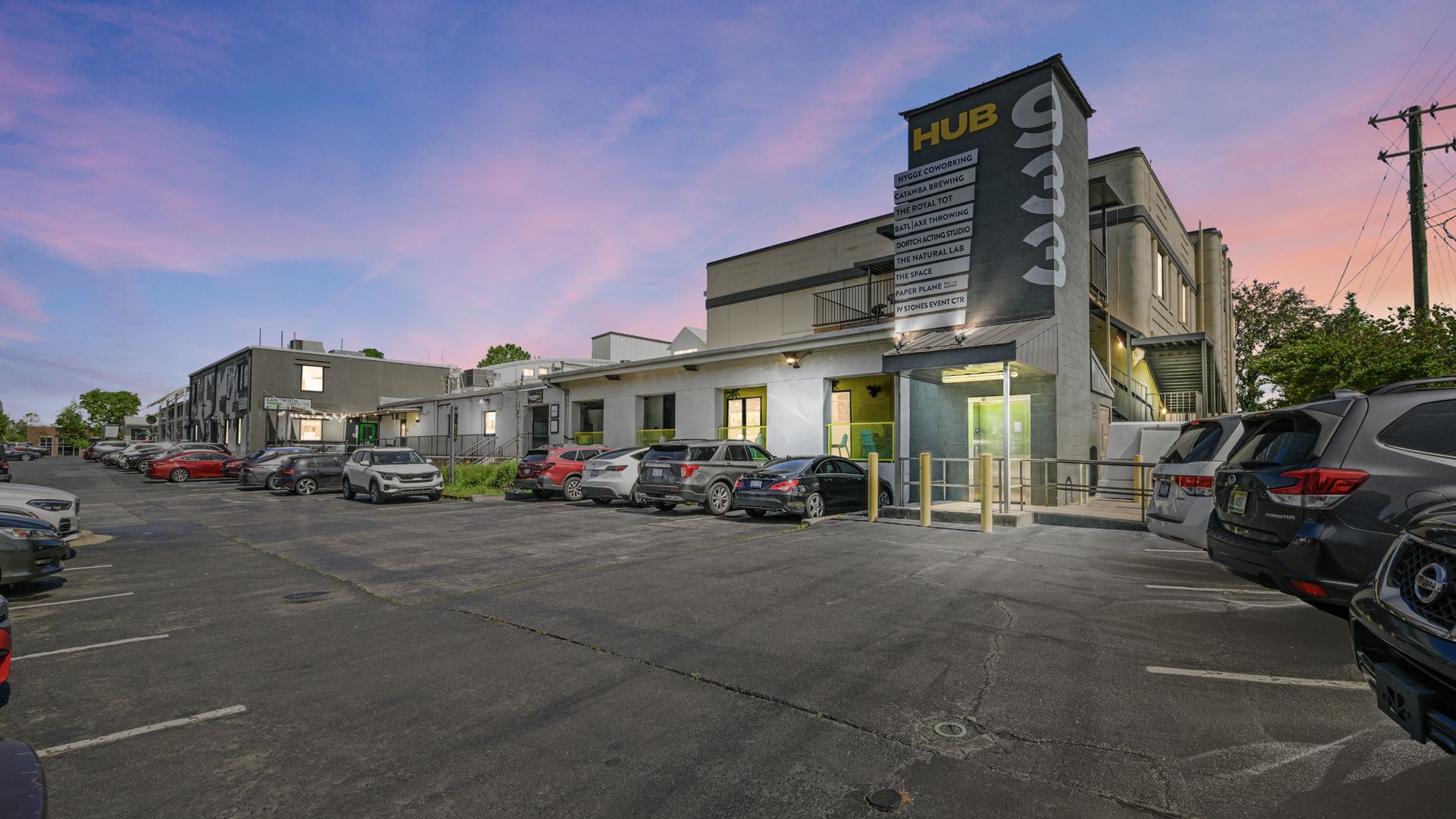 The outside of 933 Louise