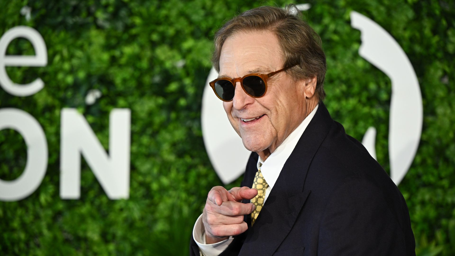 Photo shows John Goodman with sunglasses