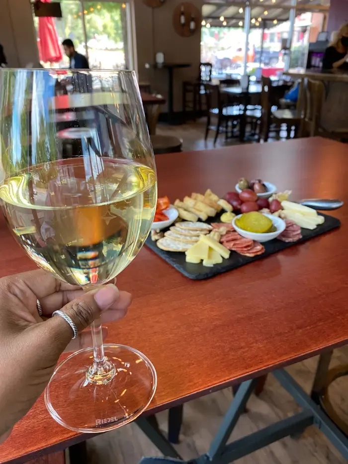 Vitner's Hill Wine, Mint Hill