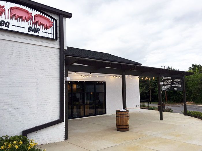 patio-at-midwood-smokehouse-park-road