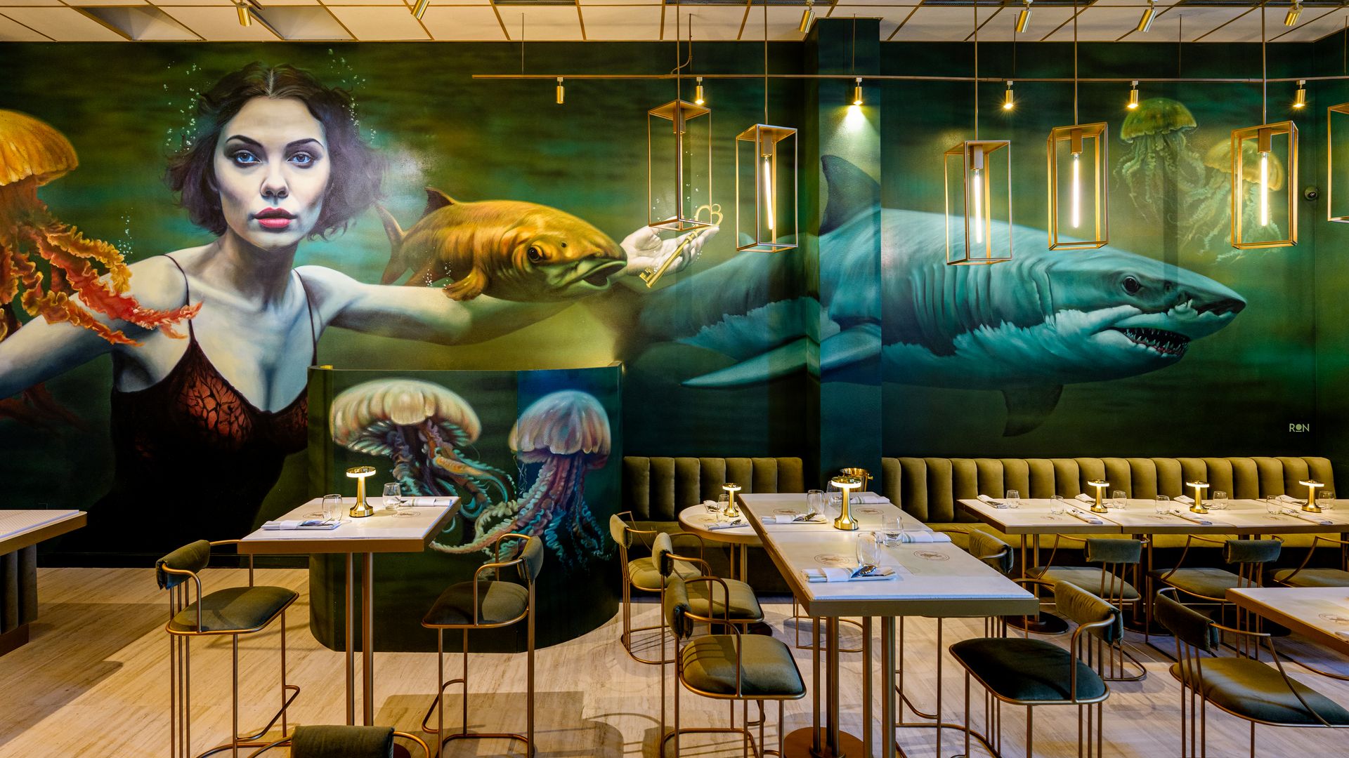 Presidente Bar in Miami has a marine life mural