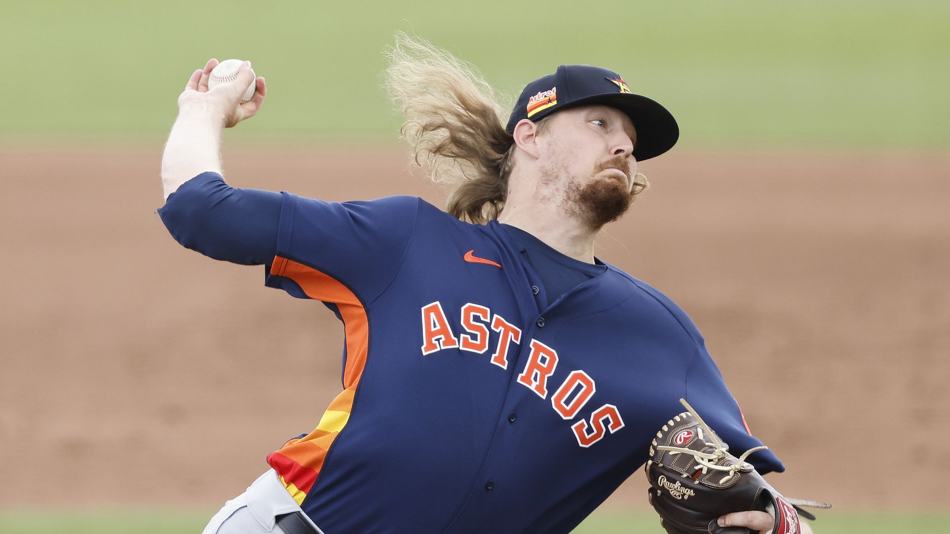 Astros' Ryne Stanek throws a pitch during a Grapefruit League game in 2022 