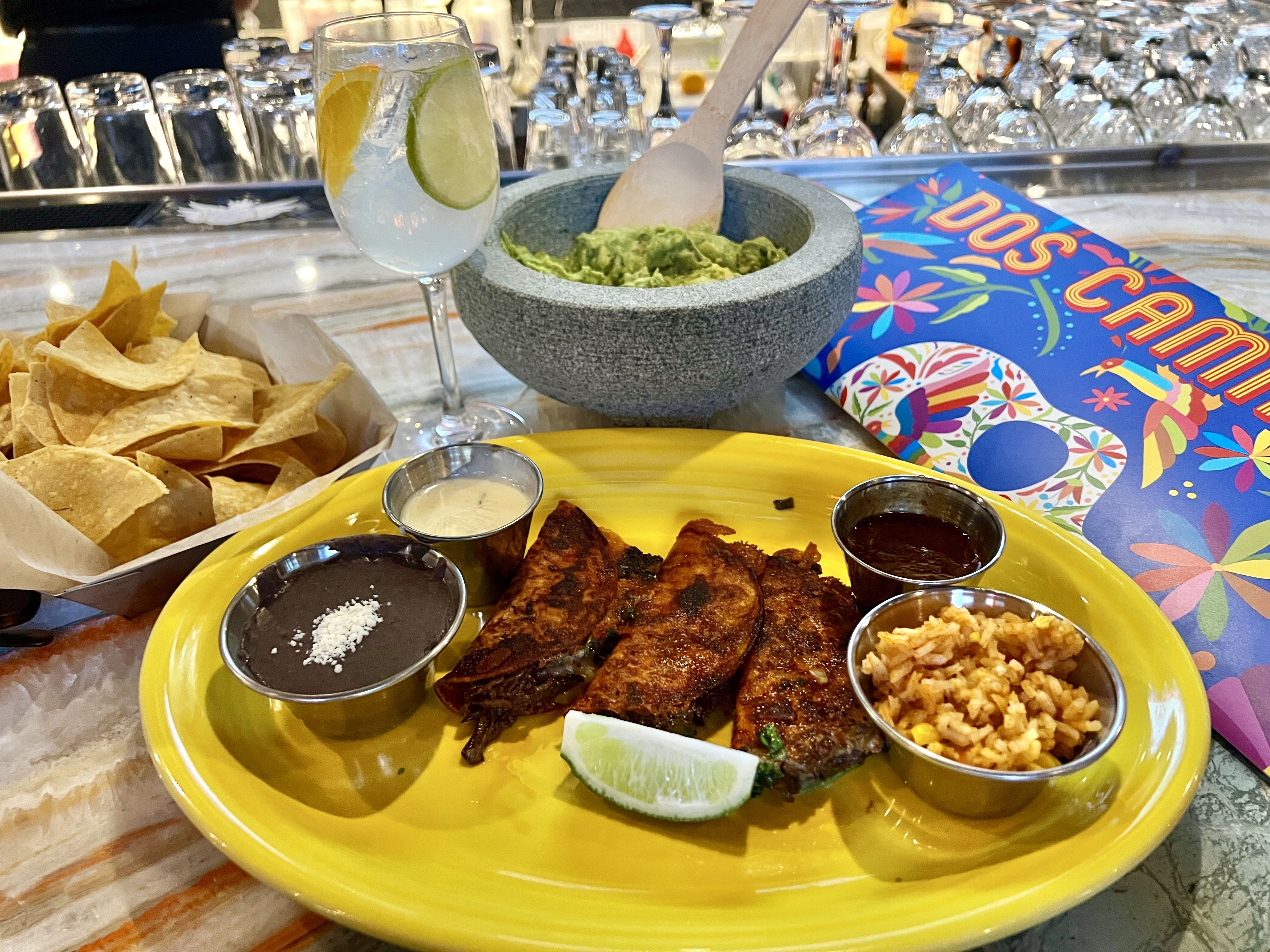 tacos, chips and guac