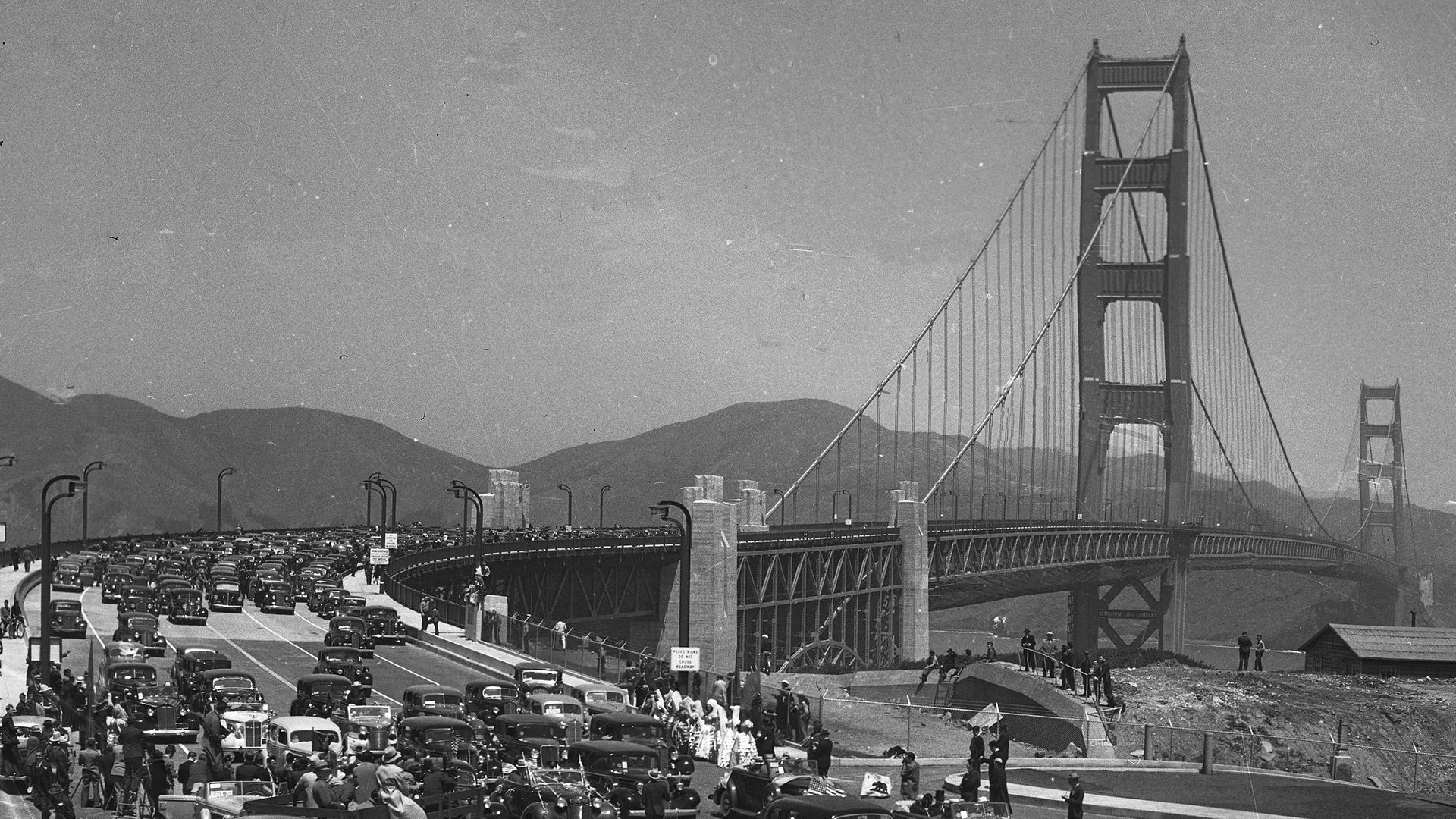 SAN FRANCISCO, CA - MAY 28: First day of auto traffic on the Golden Gate Bridge, May 28, 1937. (Photographer Unknown/The San Francisco Chronicle via Getty Images)