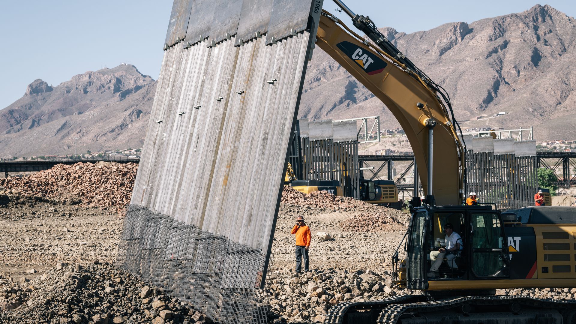 Border wall construction in New Mexico