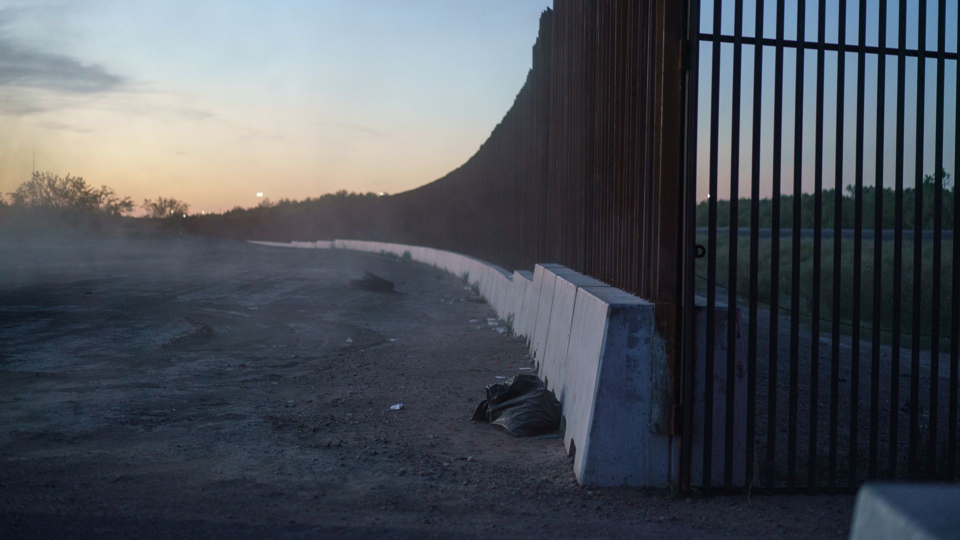 Photo of the border wall at the southern border