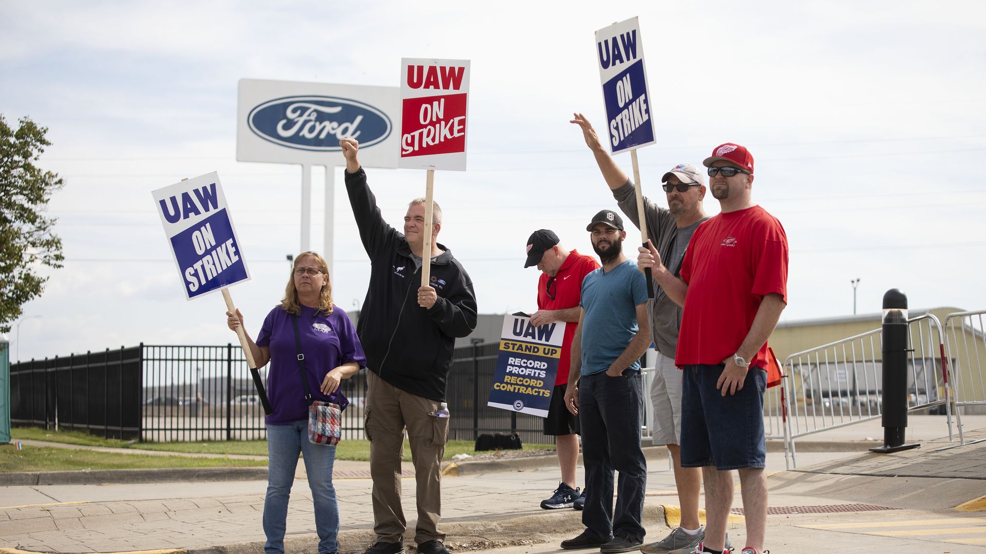 United Auto Workers members strike at the Ford Michigan Assembly Plant on September 16, 2023 in Wayne, Michigan. This is the first time in history that the UAW is striking all three of the Big Three auto makers, Ford, General Motors, and Stellantis, at the same time. 