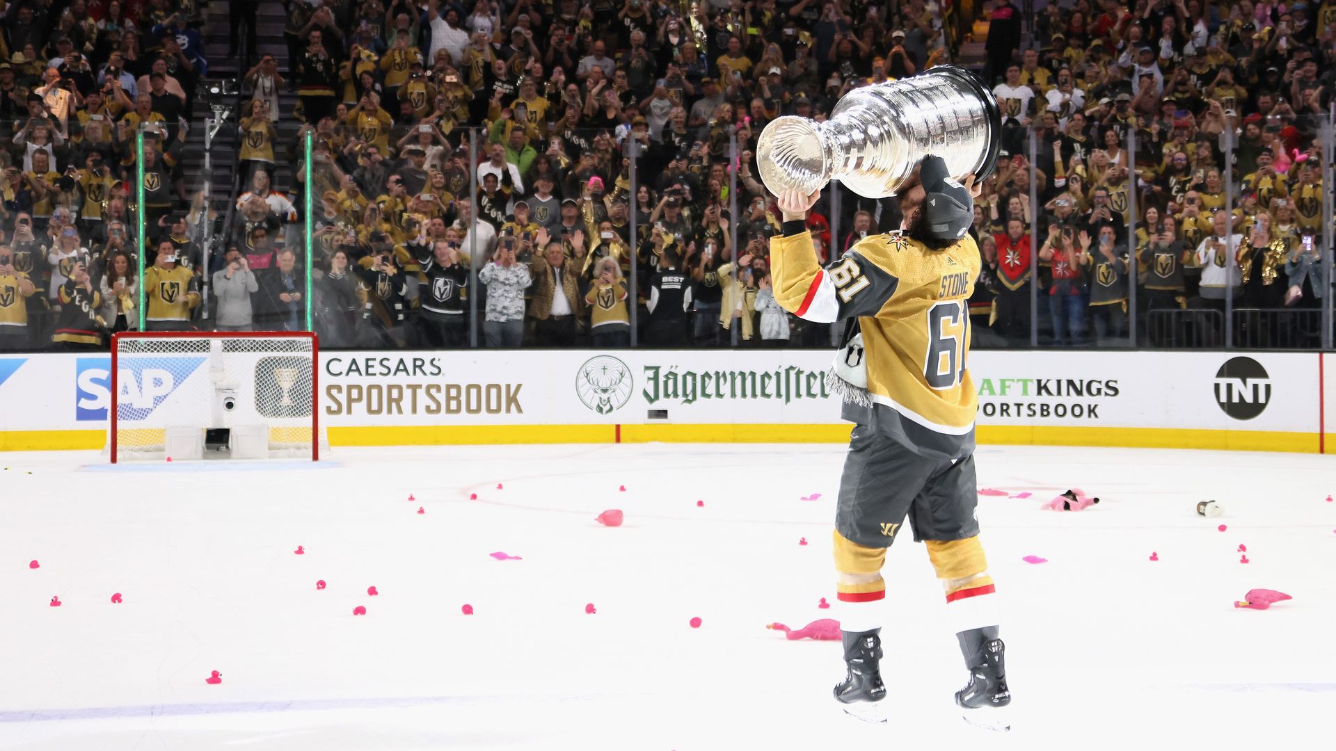 player kissing the trophy