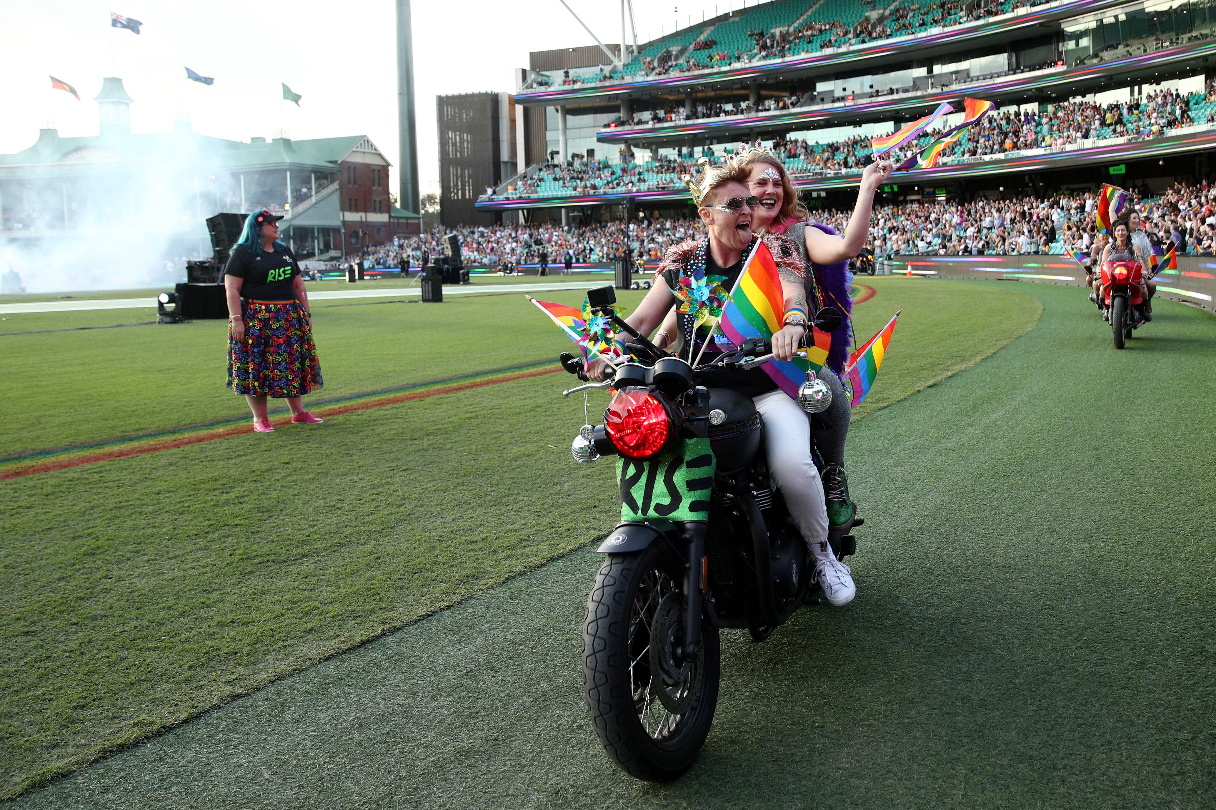 Parade goers take part in the 43rd Sydney Gay and Lesbian Mardi Gras Parade at the SCG on March 06