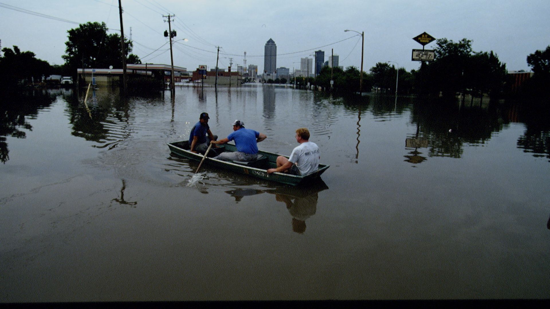 A photo of Des Moines during floods in 1993.