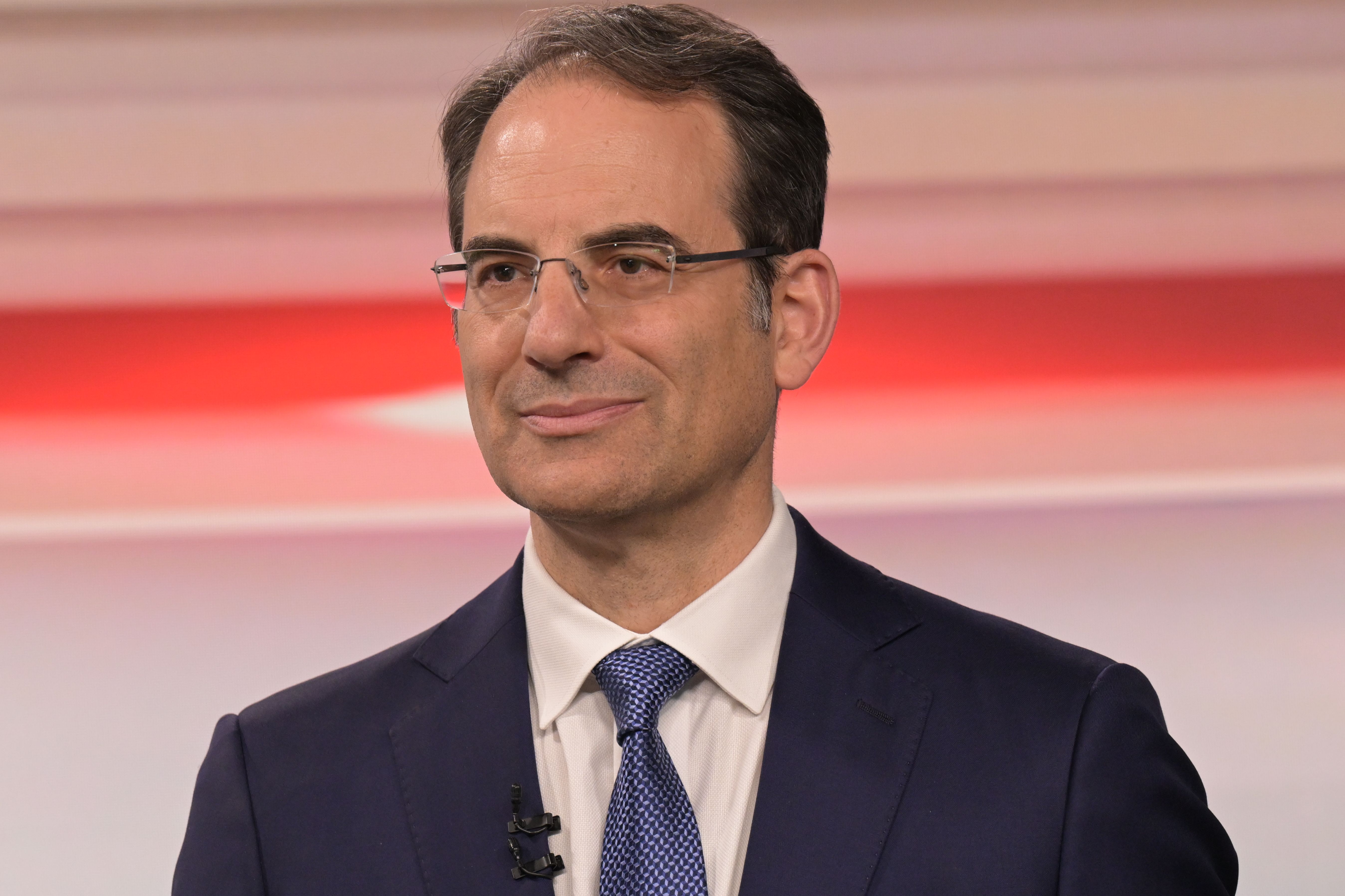 Phil Weiser upsets Michael Bennet to win Democratic primary for Colorado governor