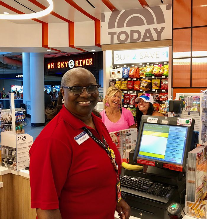 washington airport singing lady in charlotte