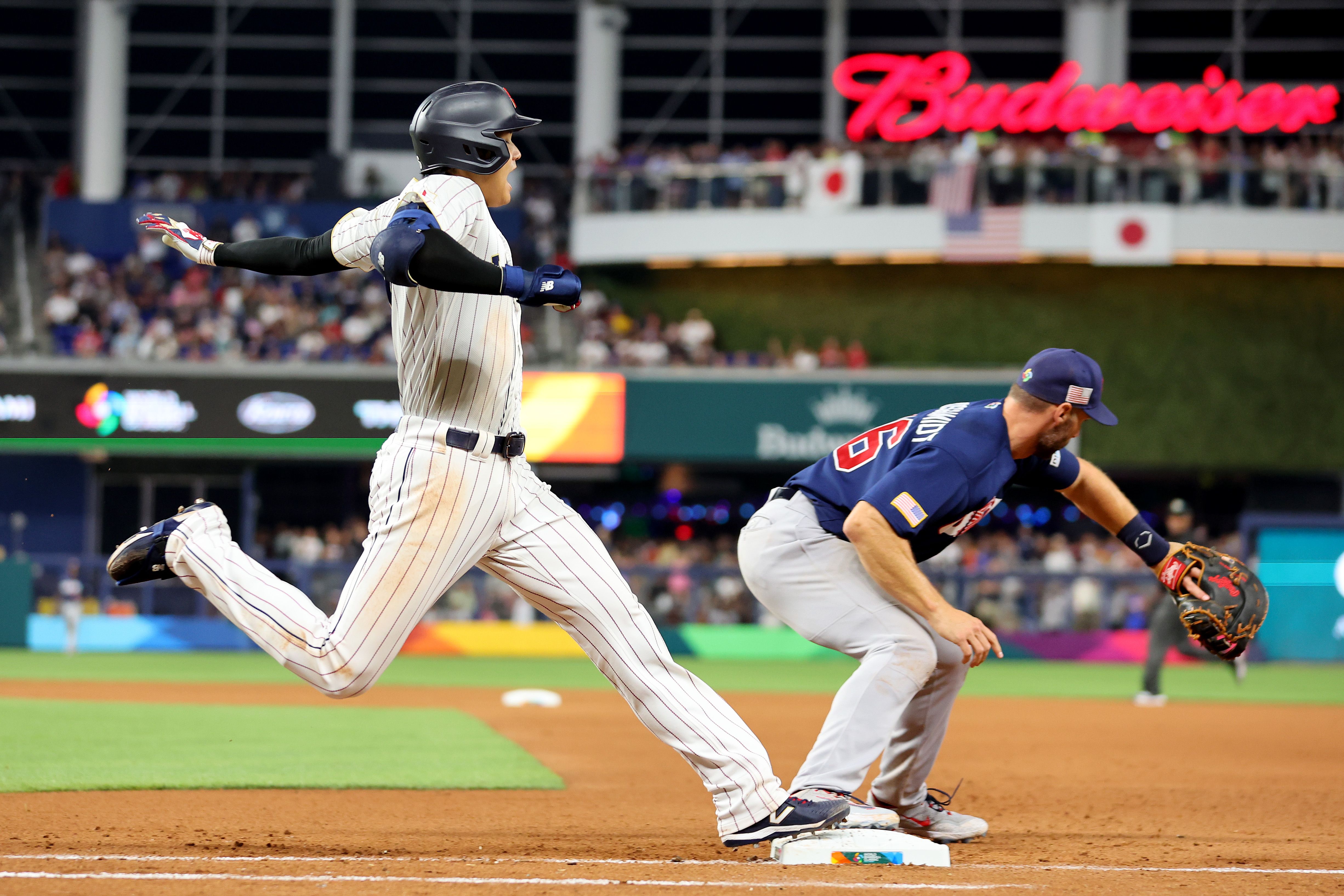 Japan holds on to World Baseball Classic lead, beats USA, 3-2