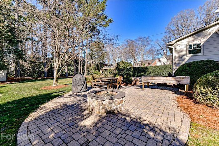 1518 Providence Rd fire pit