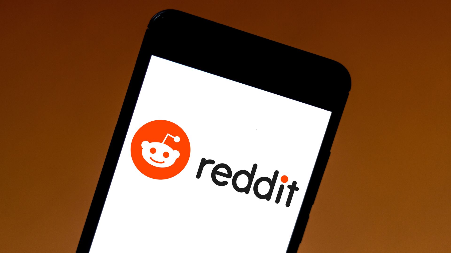 The Reddit logo.