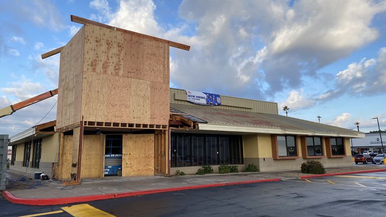 WSS shoe store moving into old Chinese restaurant on 7th Avenue