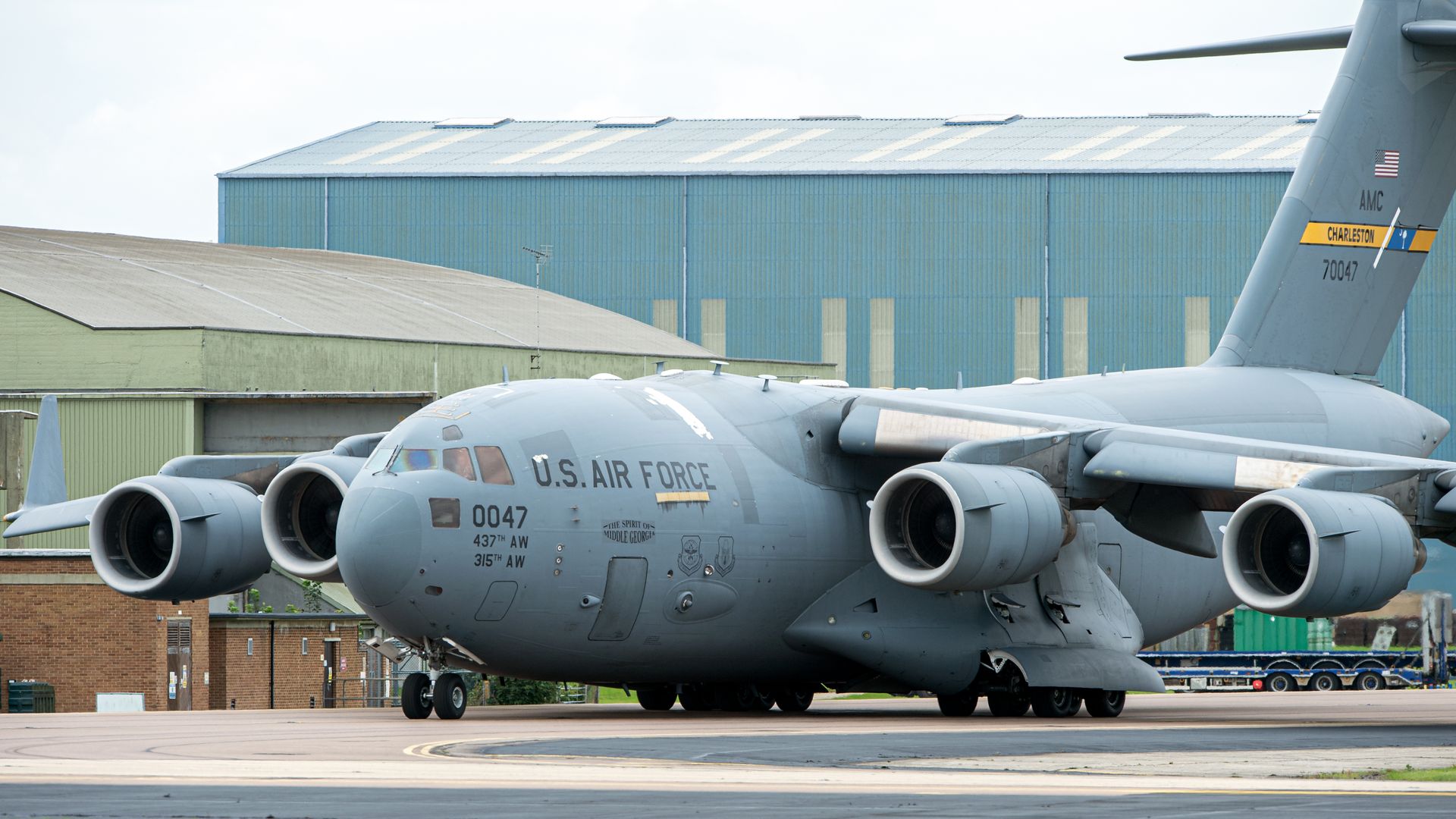 A U.S. Air Force C-17 plane.