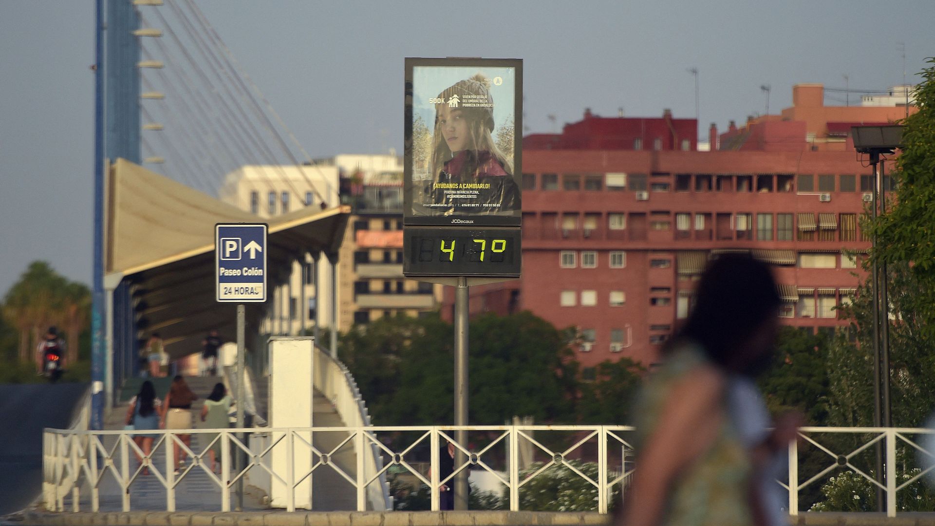 A sign in Seville showing 47 degrees C.