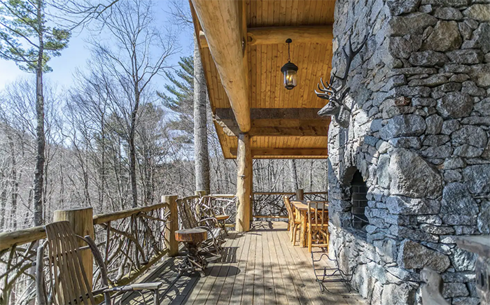 Red Stag Lodge porch