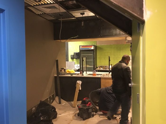 custom pizza area at zablog pizza