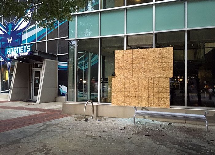 charlotte-hornets-protest-shop-desctruction