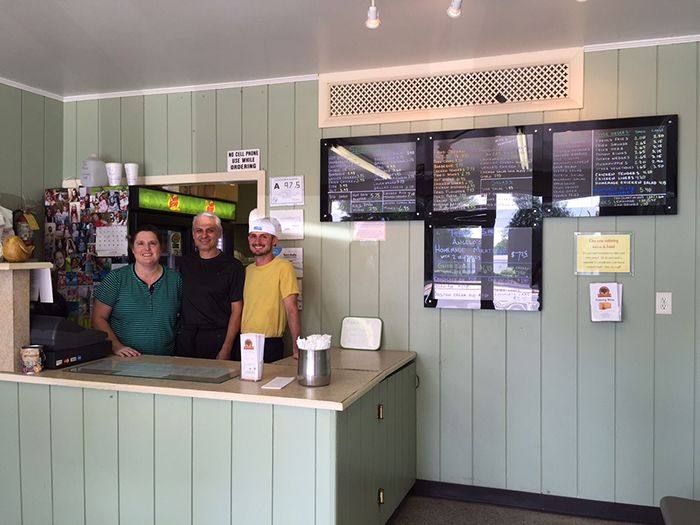 oakhurst-grill-owners