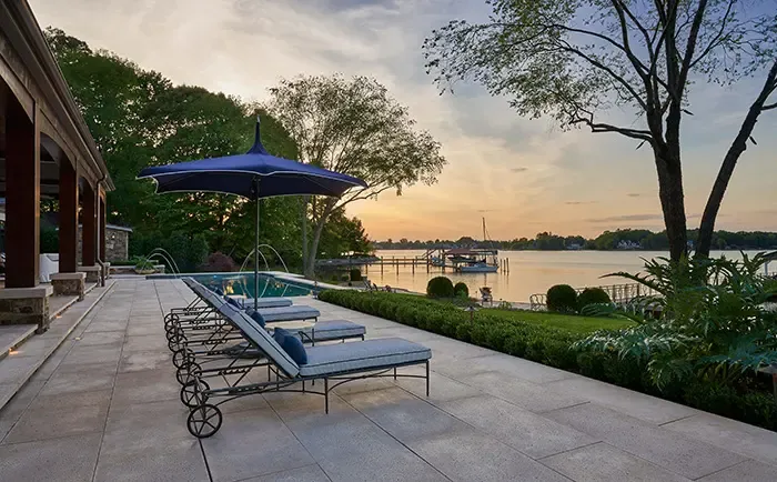 axios-charlotte-home-of-the-year-2022-pool-and-lake-viwe