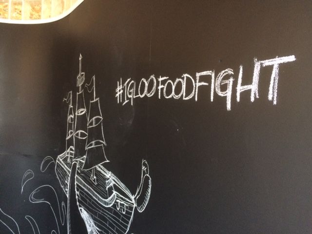 igloo food fight room