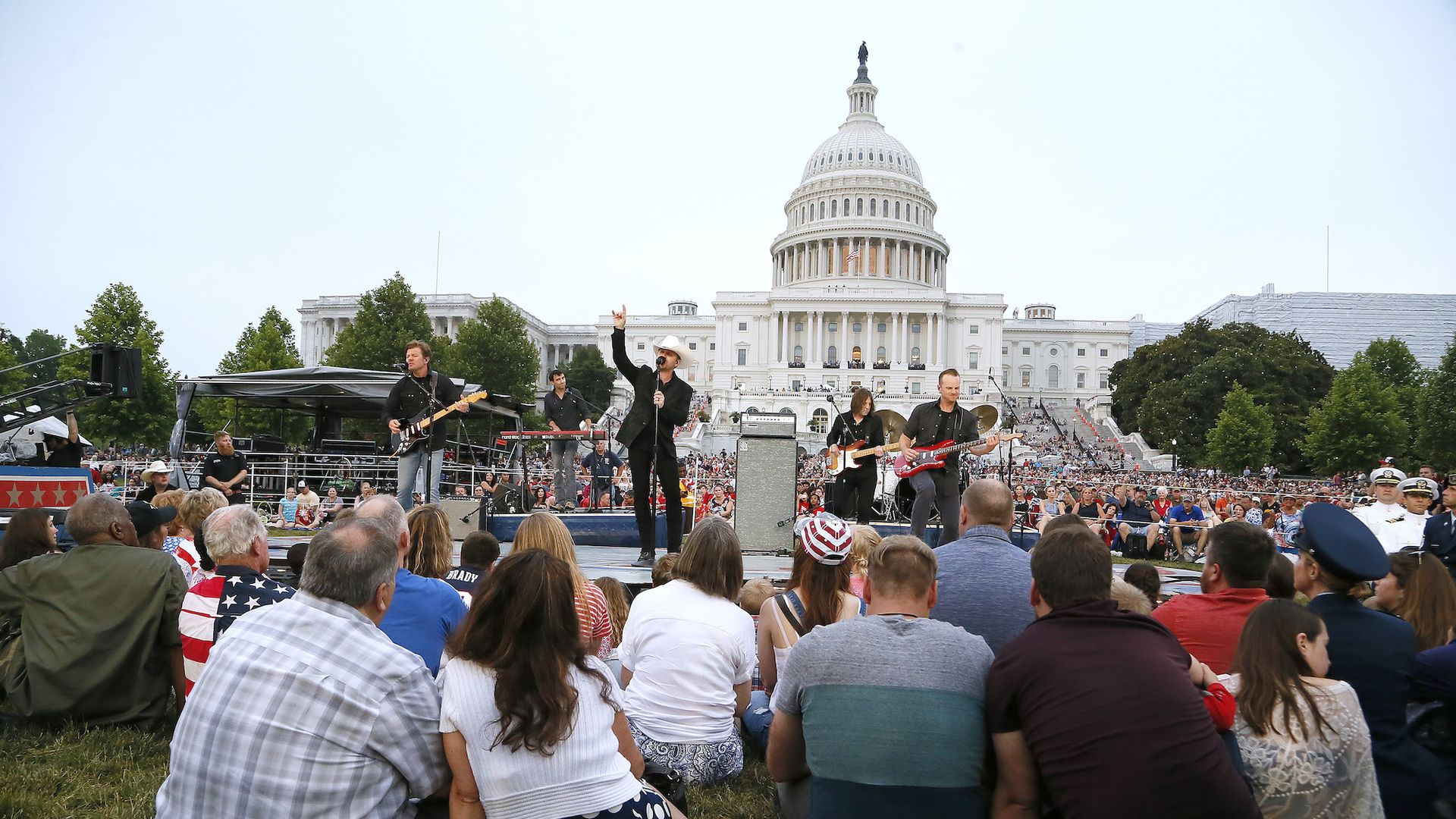 Multi-platinum-selling country music star Justin Moore performs at the 2019 National Memorial Day Concert at U.S. Capitol, West Lawn on May 26, 2019 in Washington, DC. (Photo by Paul Morigi/Getty Images for Capital Concerts Inc.)
