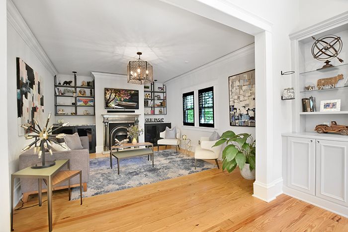 704 e 36th street foyer