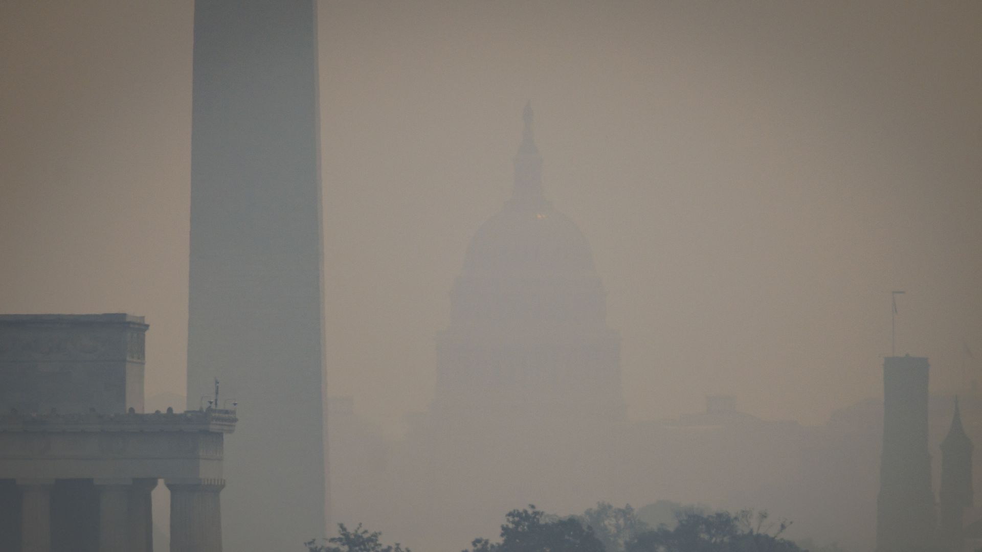Capitol shrouded in wildfire smoke