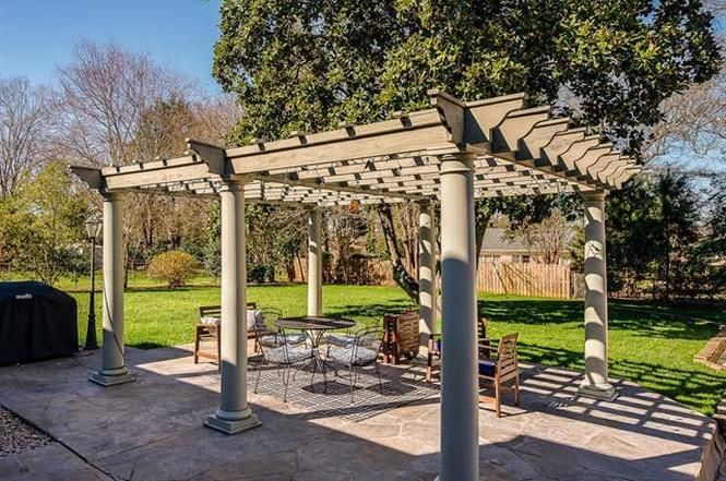 6000 sharon road backyard