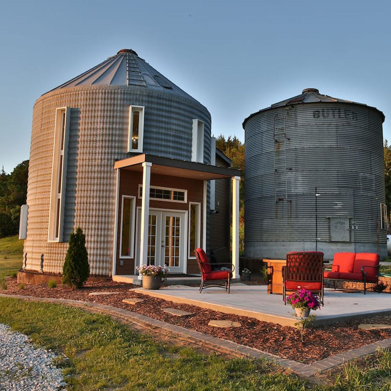 4 cool Airbnbs within driving distance of Des Moines - Axios Des Moines