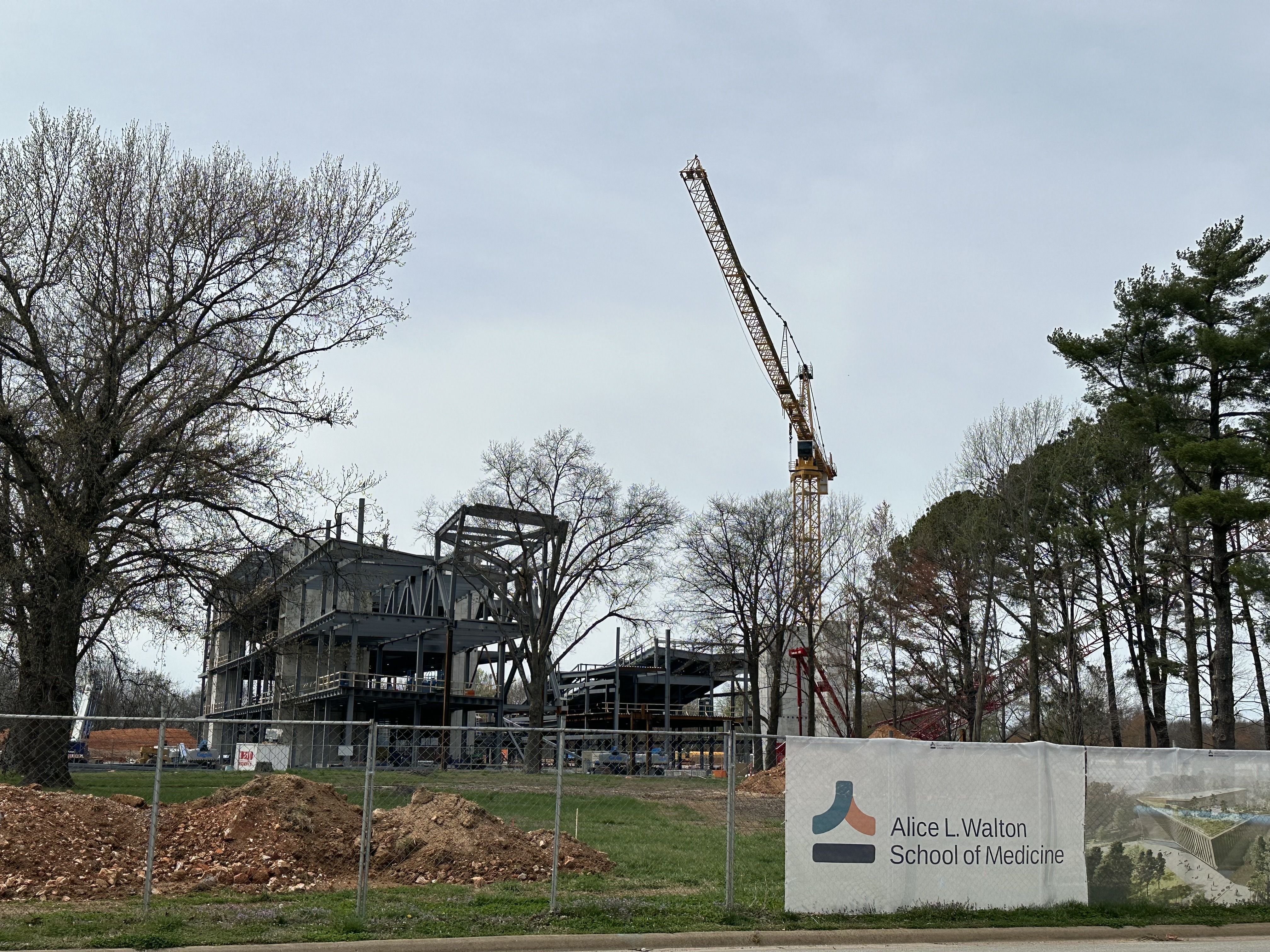 photo of Alice L. Walton School of Medicine under construction