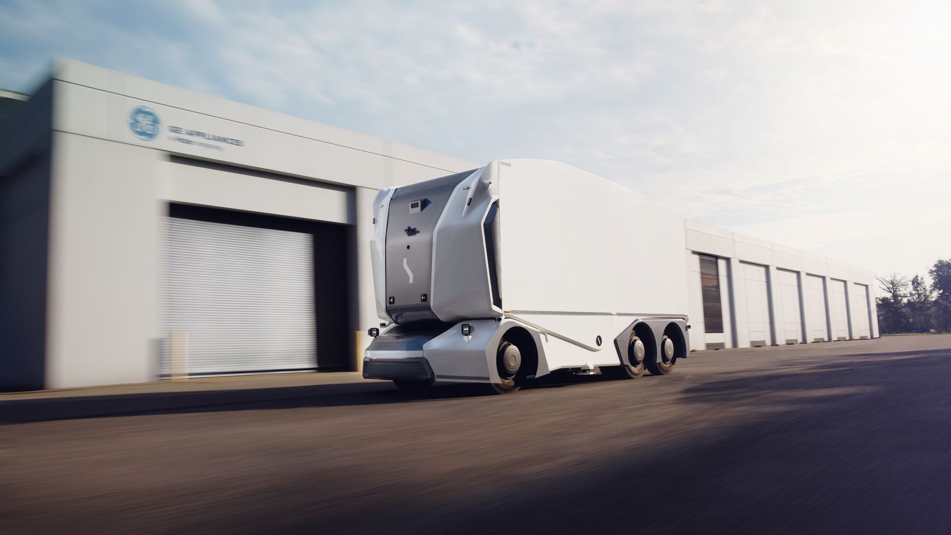 Image of an Einrod driverless Pod at a GE Appliances warehouse.
