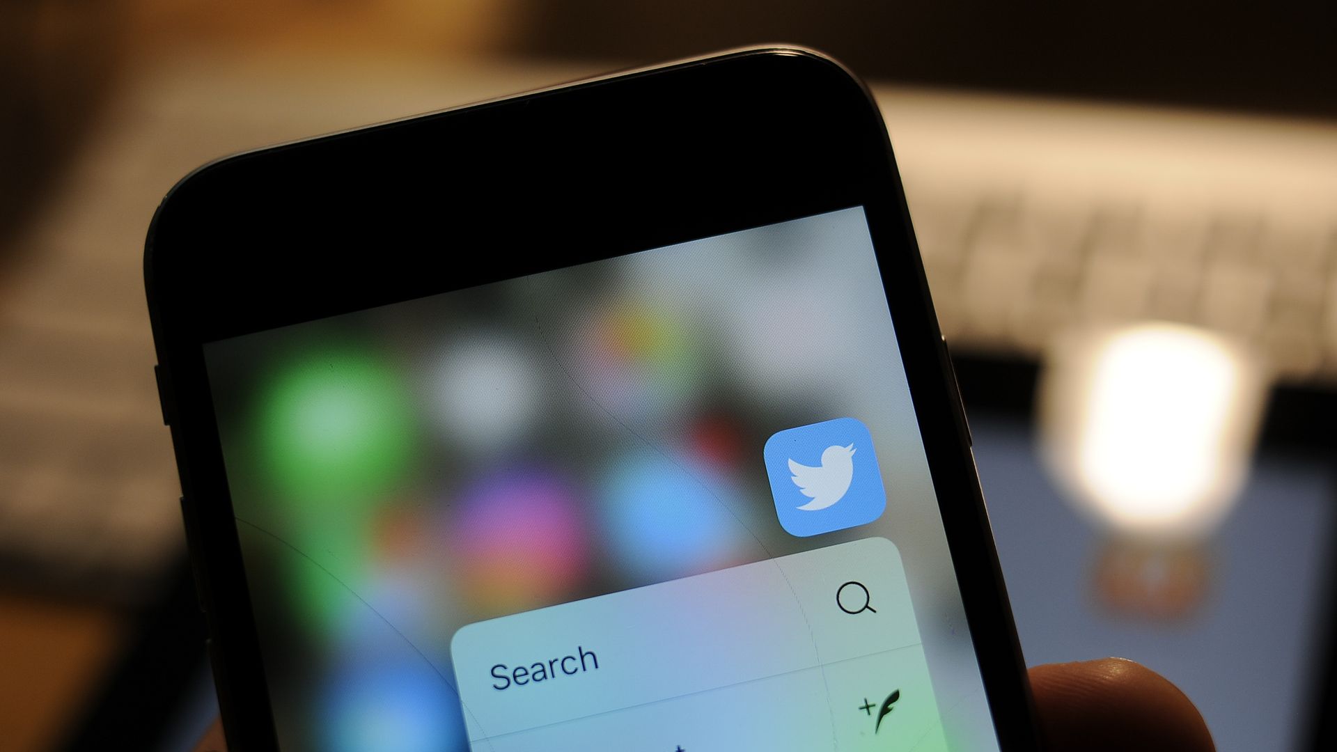 Twitter introduces new bookmarking button